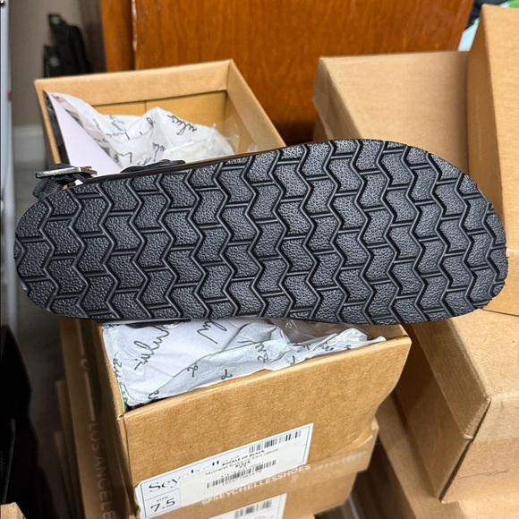 Seychelles Buckle Up Black Leather Slingback Slip-On Clogs - Picture 6 of 6